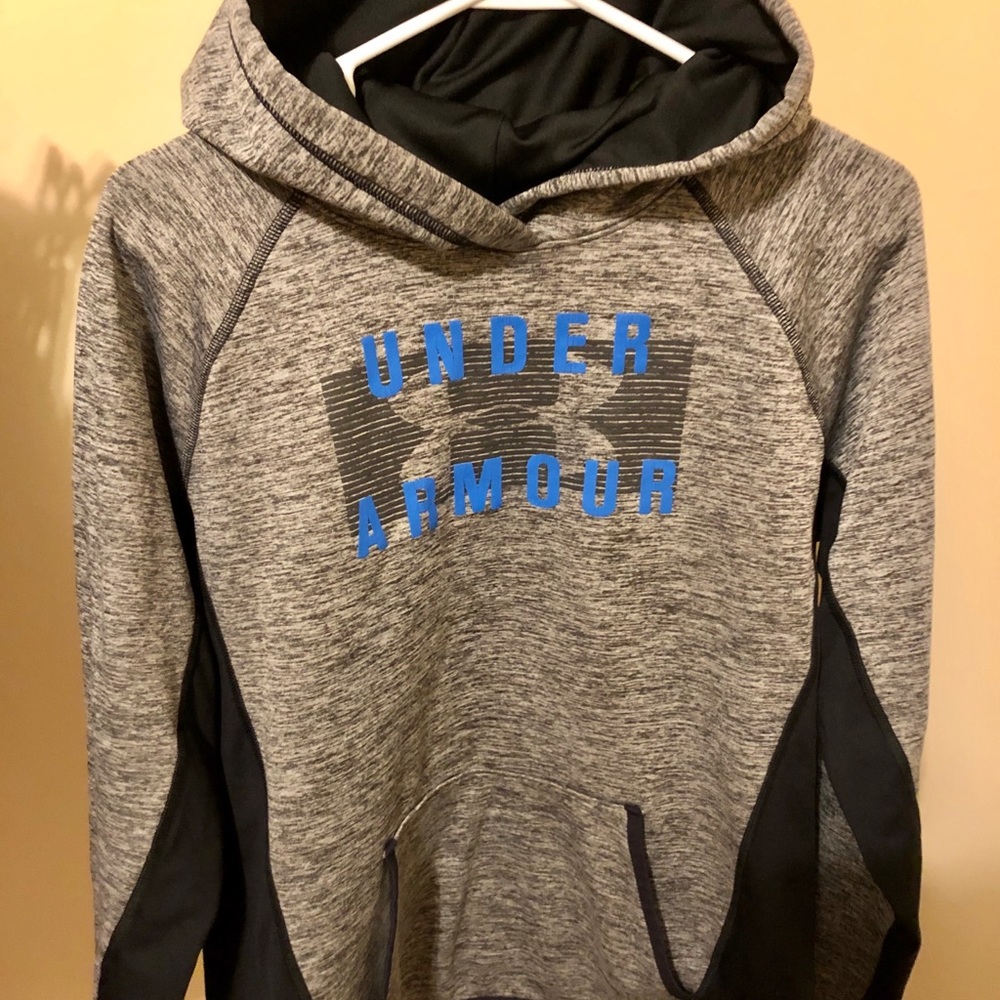 Under Armour hoodie💕
